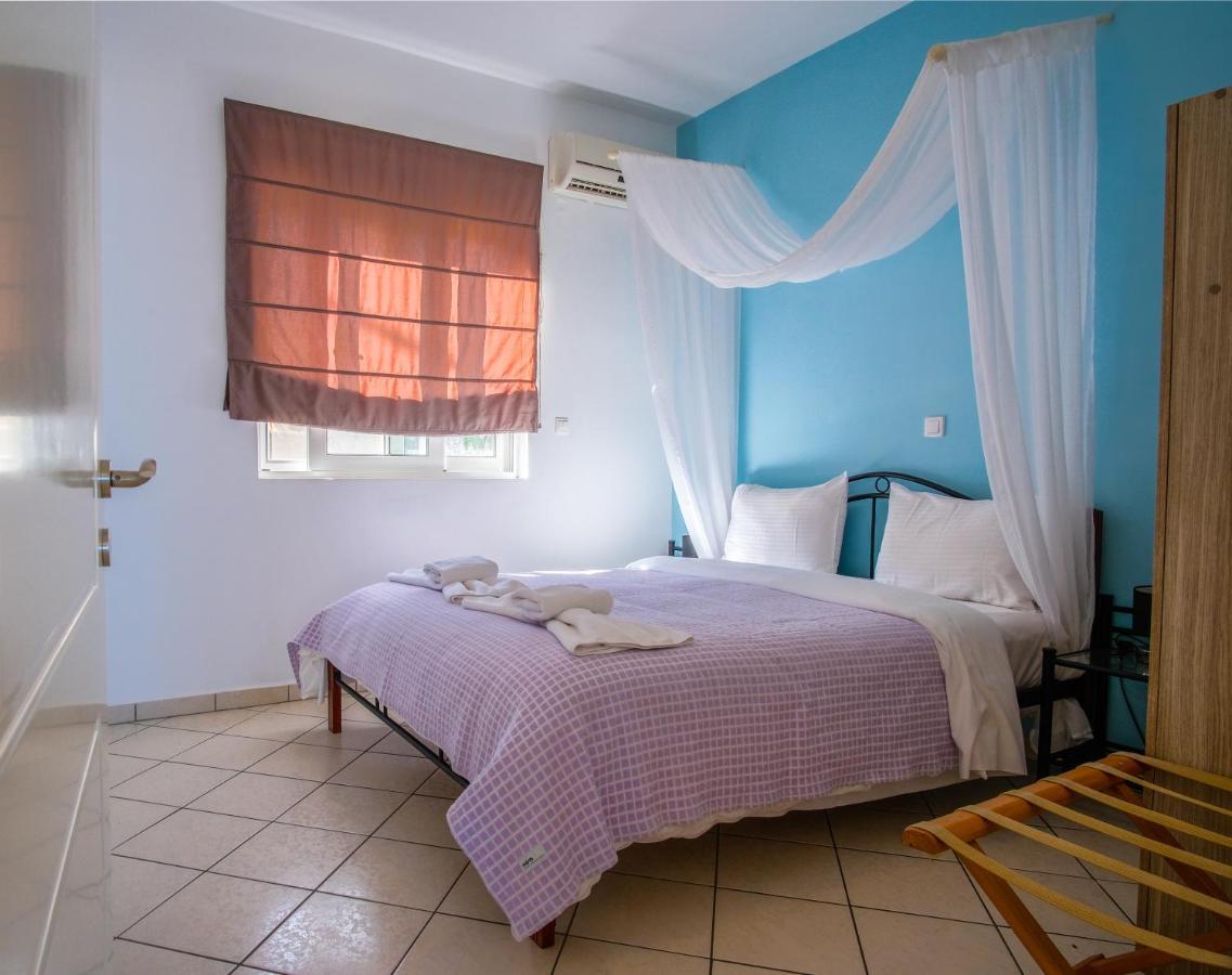Blue Villas Agia Marina  Exterior photo
