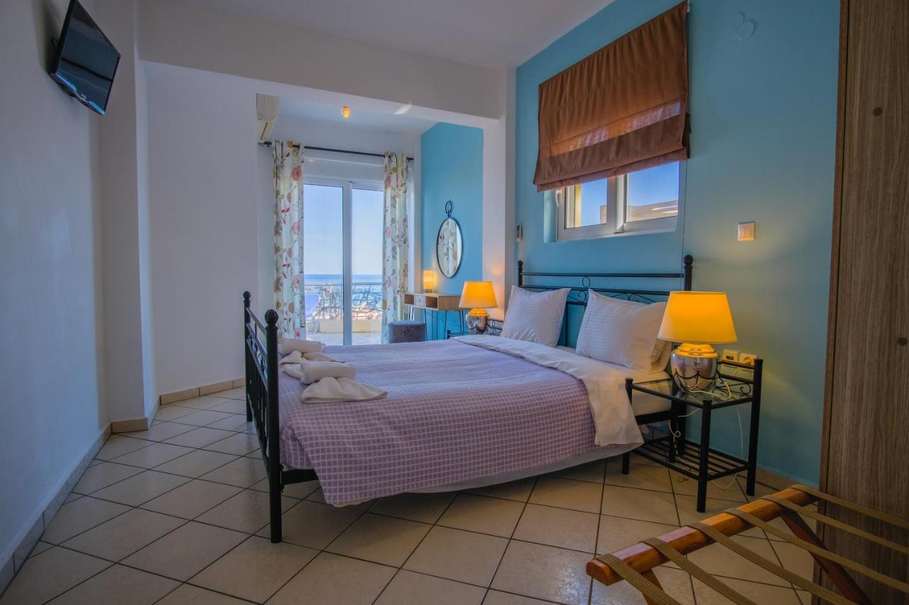 Blue Villas Agia Marina  Exterior photo