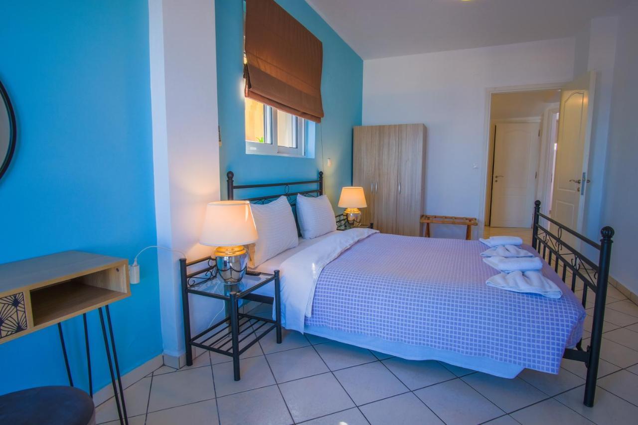 Blue Villas Agia Marina  Exterior photo
